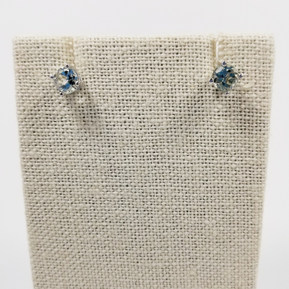 Sterling silver 5mm Peridot round earrings